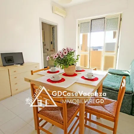 Casa Rita 2 6 Posti 度假居